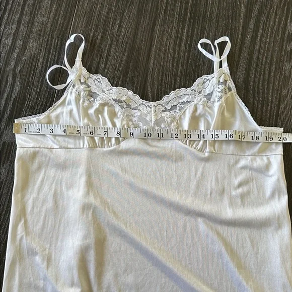 Vintage Vassarette Nylon Lace Slip Dress in White Made in USA Paper Tag, XL - Picture 7 of 10